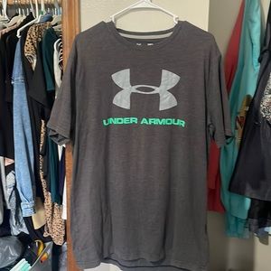Mens under armour shirt size large